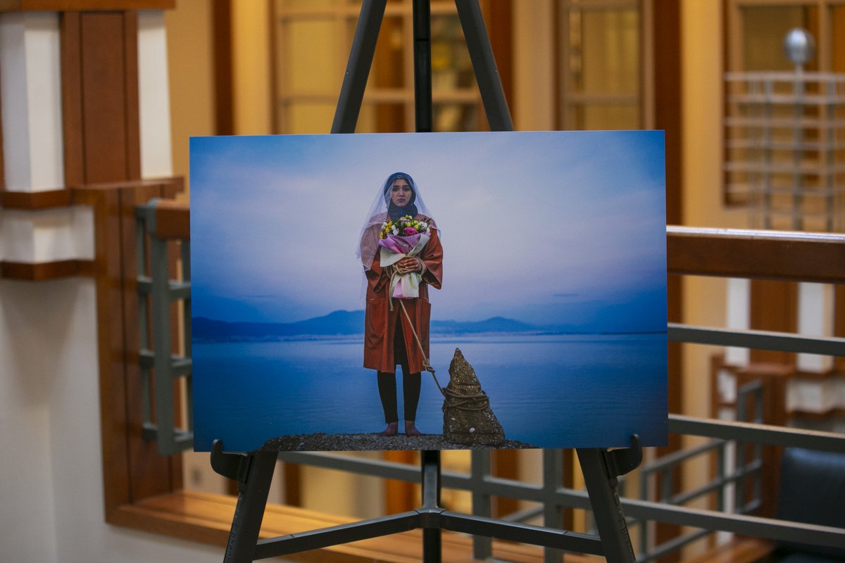 DukeSanford's tweet photo. Our recent Crown lecture with @Art4Humanity1's Federica Donato was outstanding. It included a popup art walk with images from Donato’s portfolio, including those of refugees and other marginalized communities

Read the recap, watch the talk:
https://t.co/7aWbq6yBw6 https://t.co/batjVCmymS