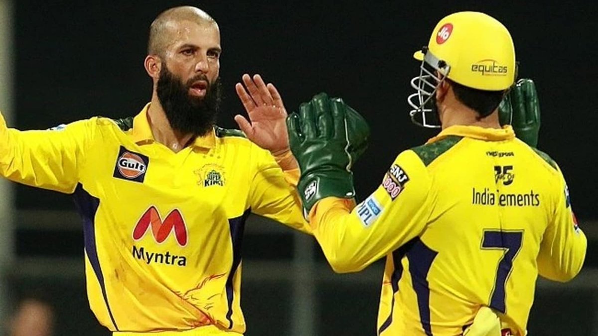 axstjain's tweet photo. CSK won the match by 12 runs! Due to Moeen's Magic spell at Right they were able to win the match!
4-0-26-4!
#WhistlePodu 🥳🥳 https://t.co/tdJBsqVnDx