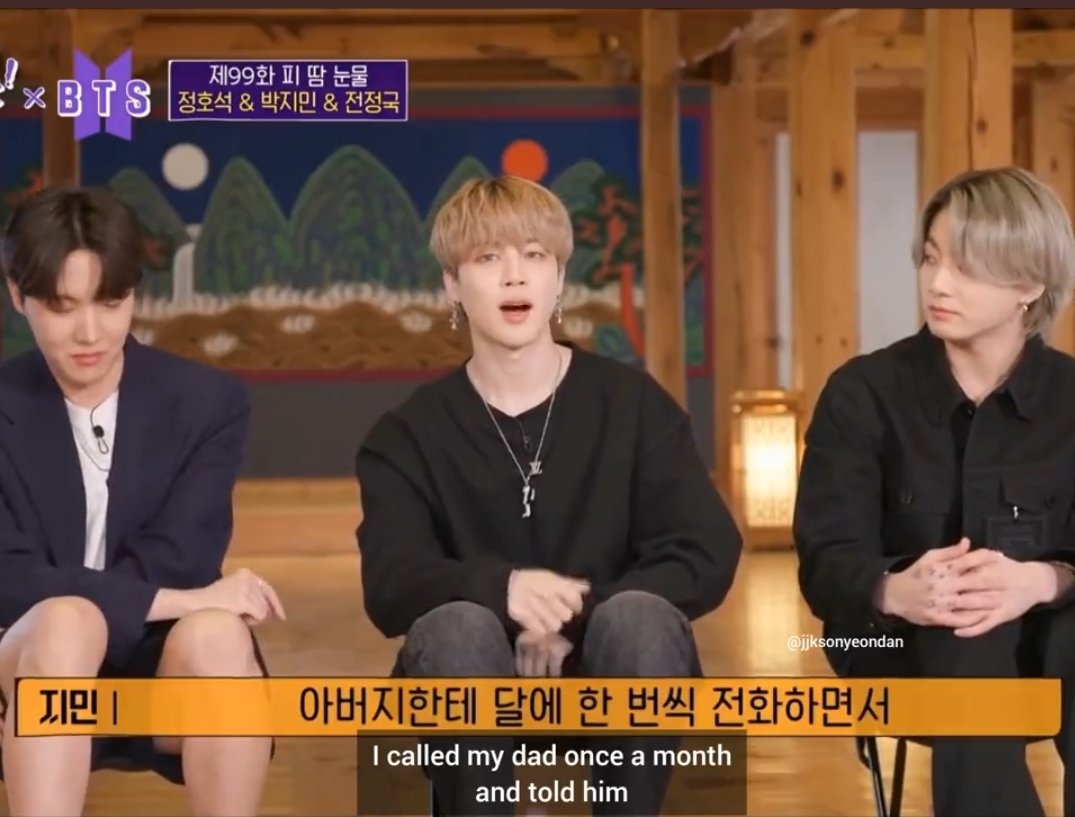 pjmfilmz's tweet photo. do you think jimin is calling up his dad right now telling him he "made it"  :(( https://t.co/gVwaZUA0Ud