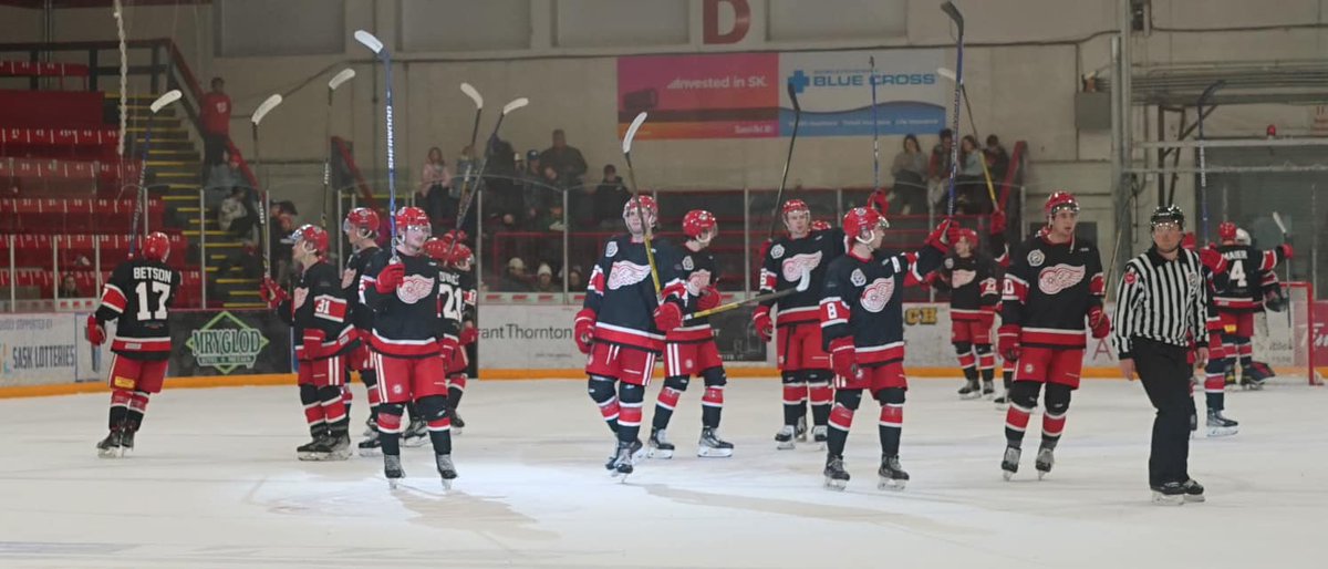 weyburnredwings's tweet photo. Link is set to post Monday on our website so I don't know if that preview link will work.

To our fans, volunteers, players, sponsors, staff, and everyone else who made Red Wings hockey happen this year;

Thank you.

https://t.co/AD0weV0nG9

#WeyburnRedWings #SJHL https://t.co/G2d1FNb0Lg