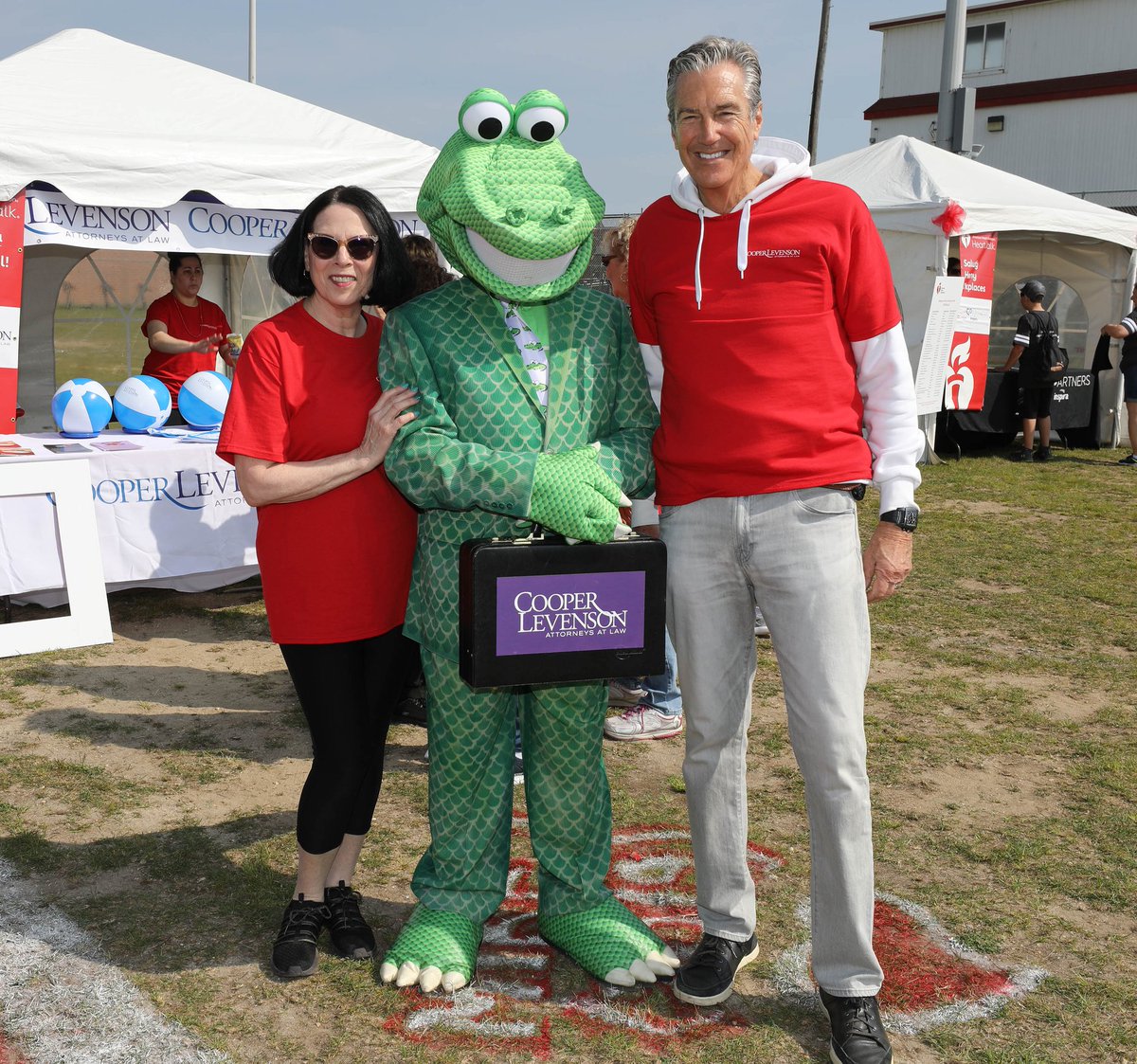 Want to learn more about the #Southern New Jersey Spring #Heart Walk in Ocean City NJ on May 20 ? Visit the <a href="/CooperLevenson/">Cooper Levenson</a> team page to donate! www2.heart.org/site/TR/HeartW…