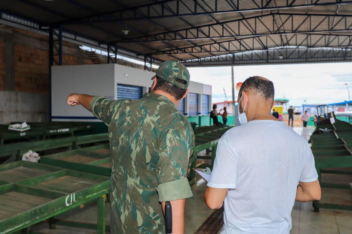 DefesaGovBr's tweet image. Você conhece o #ProgramaCalhaNorte? 
🏠 Criado em 1985 e integrado ao @DefesaGovBr desde 1999, o programa tem a missão de contribuir para a manutenção da soberania nacional, a integridade territorial e a promoção do desenvolvimento na sua área de atuação. Siga o fio e saiba + ⬇️