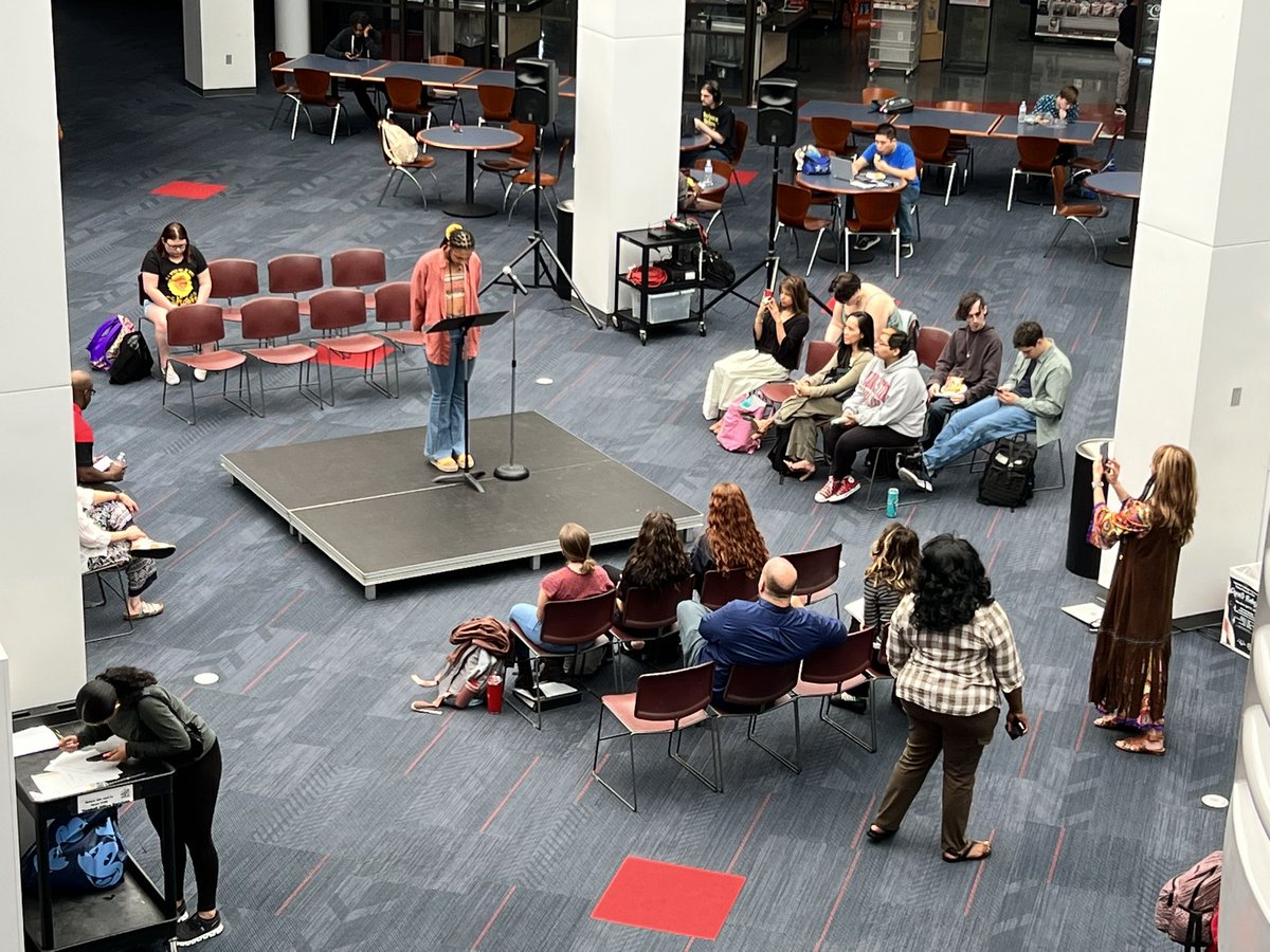 AlmostEdu's tweet photo. The 1st Annual Poetry Love-In today is happening right now! @lonestarcollege @LSCTomball @lsctengage https://t.co/AF4Wx8KXE8