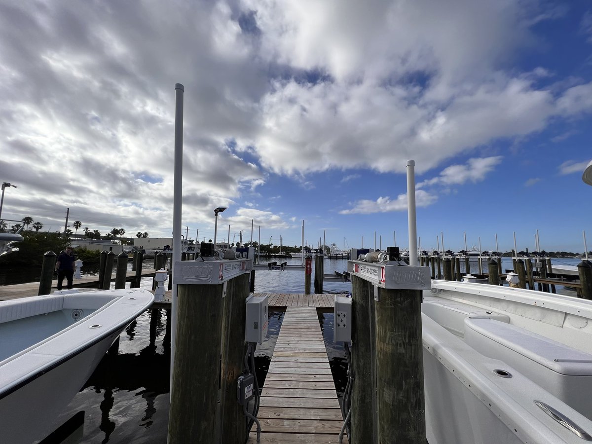 Made right here in the USA 🇺🇸

How many Hi-Tide Lifts have you seen at your local marina? 

#HiTide // #BoatLifts // #Boating // #Florida // #Boat