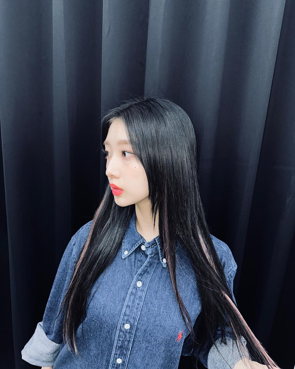 yeojinpics's tweet photo. 230403 🐻
©: yeojin._.o_x
#이달의소녀 #여진 #yeojin https://t.co/mDyQwQTC2m