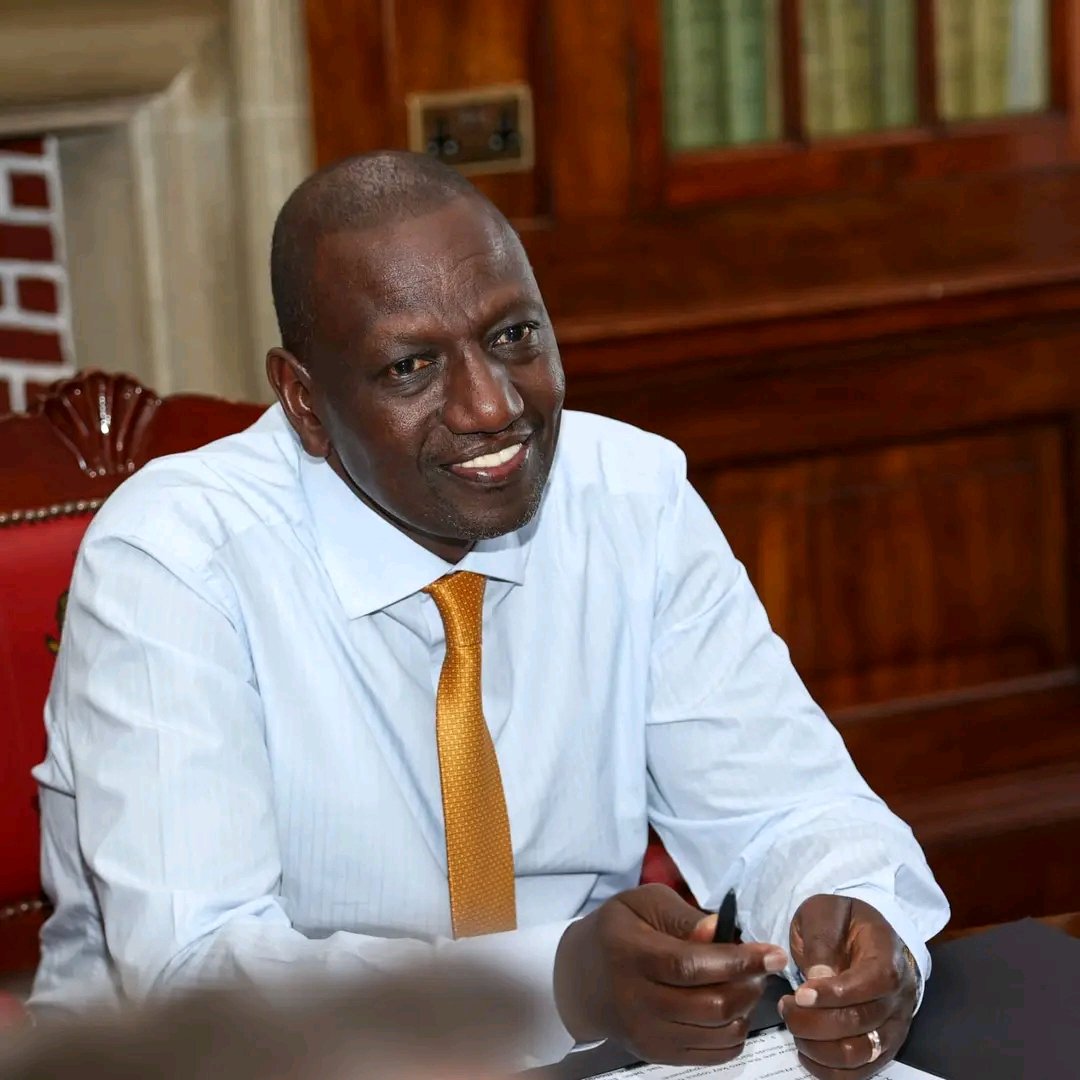 WilliamsMkenya's tweet photo. If you want to lead a meaningful and fulfilling life, dedicate your life to the service of others. https://t.co/6MwCvC5cJe