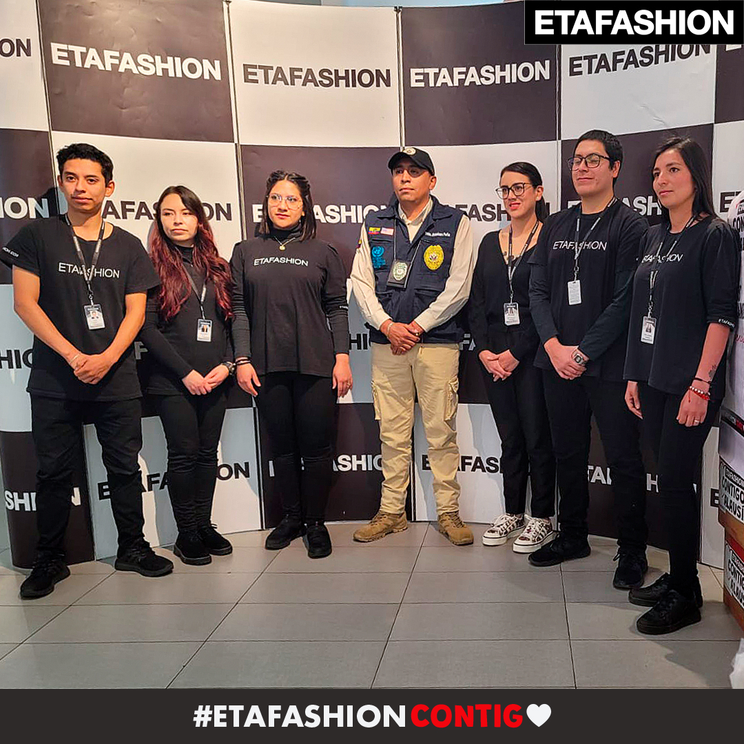 ETAFASHION's tweet photo. #ETAFASHION realizó una donación al cantón de #Alausí para los damnificados del deslave ocurrido en la noche del 26 de marzo del 2023. Se entregó un donativo de alimentos a beneficio de las 500 familias de seis sectores asolados por el deslave. https://t.co/2yDkzghSJd