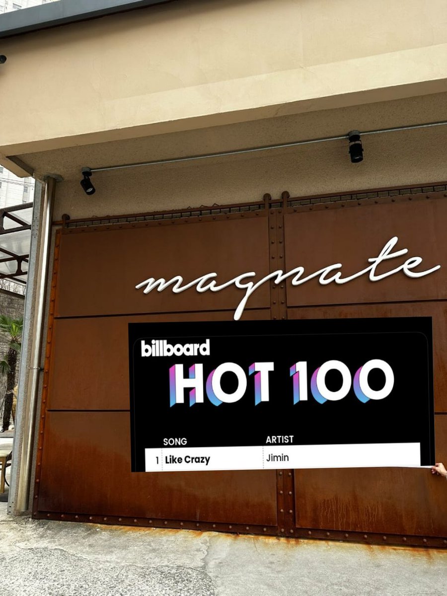 iyoonthv's tweet photo. — Ya vi al papá se Jimin, todo orgulloso de su hijo, pronto en magnate:

#LikeCrazyNo1Hot100 
#JiminNo1Hot100 
JIMIN HISTORY MAKER 
JIMIN NO1 ON BILLBOARD HOT100 https://t.co/ac3p6pLEgZ