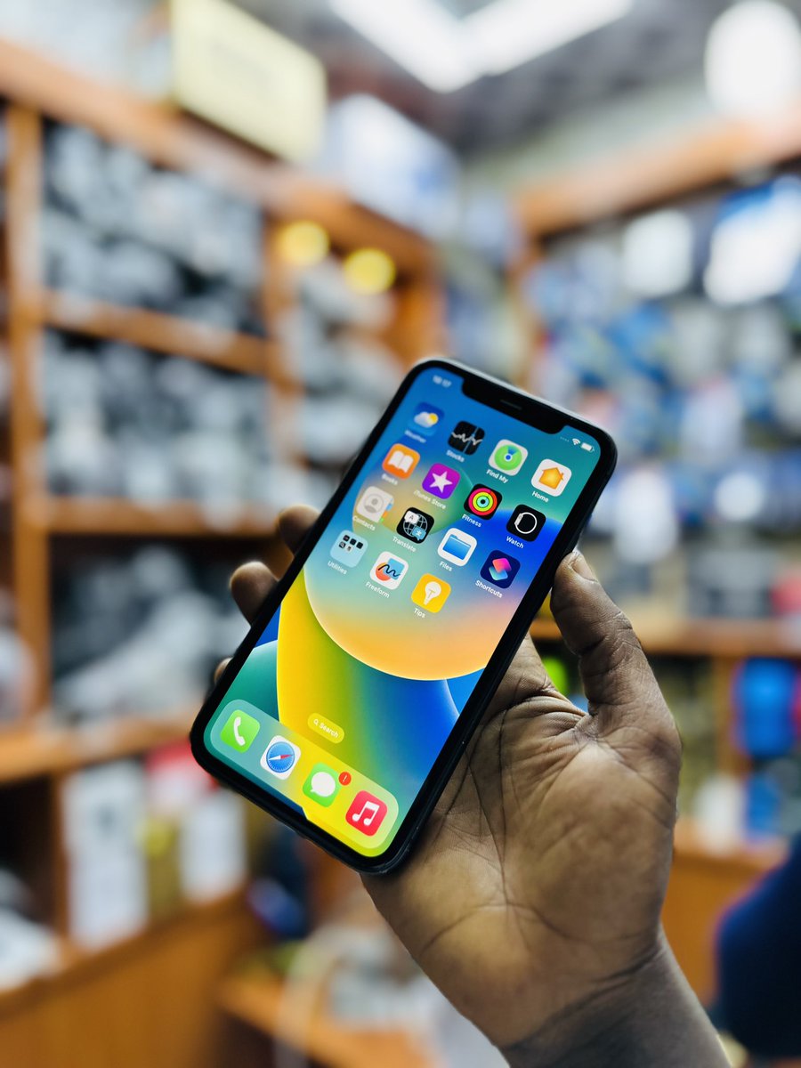 simuchap's tweet photo. Zipo piece mbili tuuuuuuu😋
Used from SA 🇿🇦
IPHONE 11
64 gb Tsh 750,000/=
128 gb Tsh 850,000/=
Warranty✅
0717057535💬📞
Chelewa chelewa utakuta mwana ni wako🤪
#Applestore #istore #iphone11 #iphone #simuchap #simu https://t.co/fZTL3QfkuL