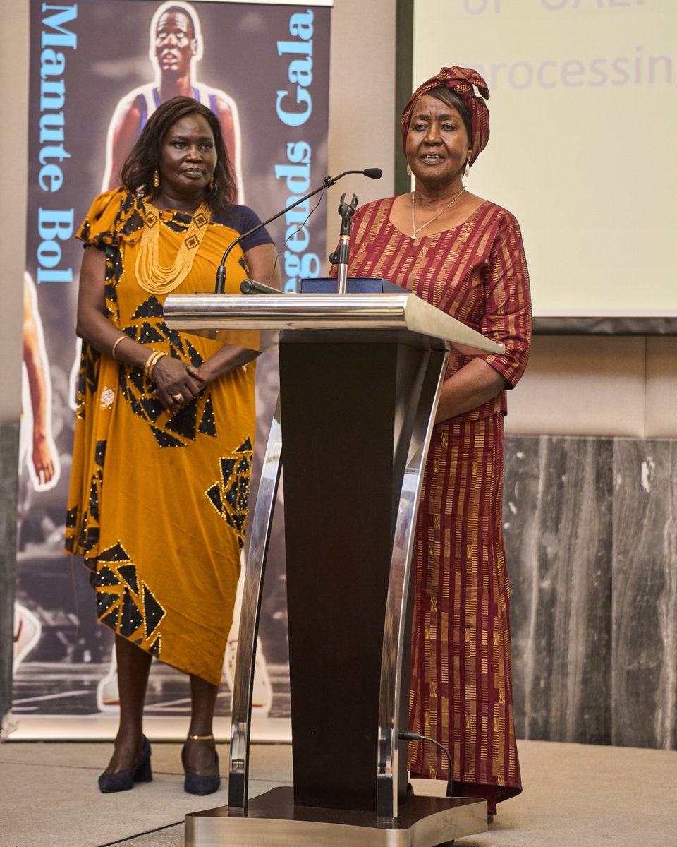 StanbicKE's tweet photo. @LDengF &amp; Stanbic Bank kicked off the first Annual Gala honoring South Sudanese basketball legends and promoted positive impact of sports on the community in a gala on Sunday. #SSOT #StanbicSouthSudan #LDF #JuniorNBALeague https://t.co/2ZqUARYl6T