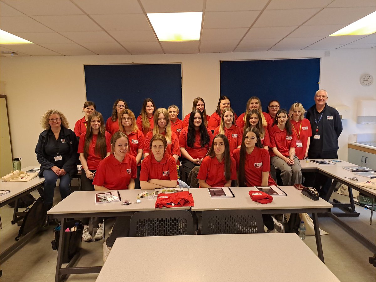 Great to be @coleggwent yesterday with our first cohort of #RCNCadets with health and social care students @coleggwent #crosskeyscampus @CGforEmployers A great week of activities ahead!