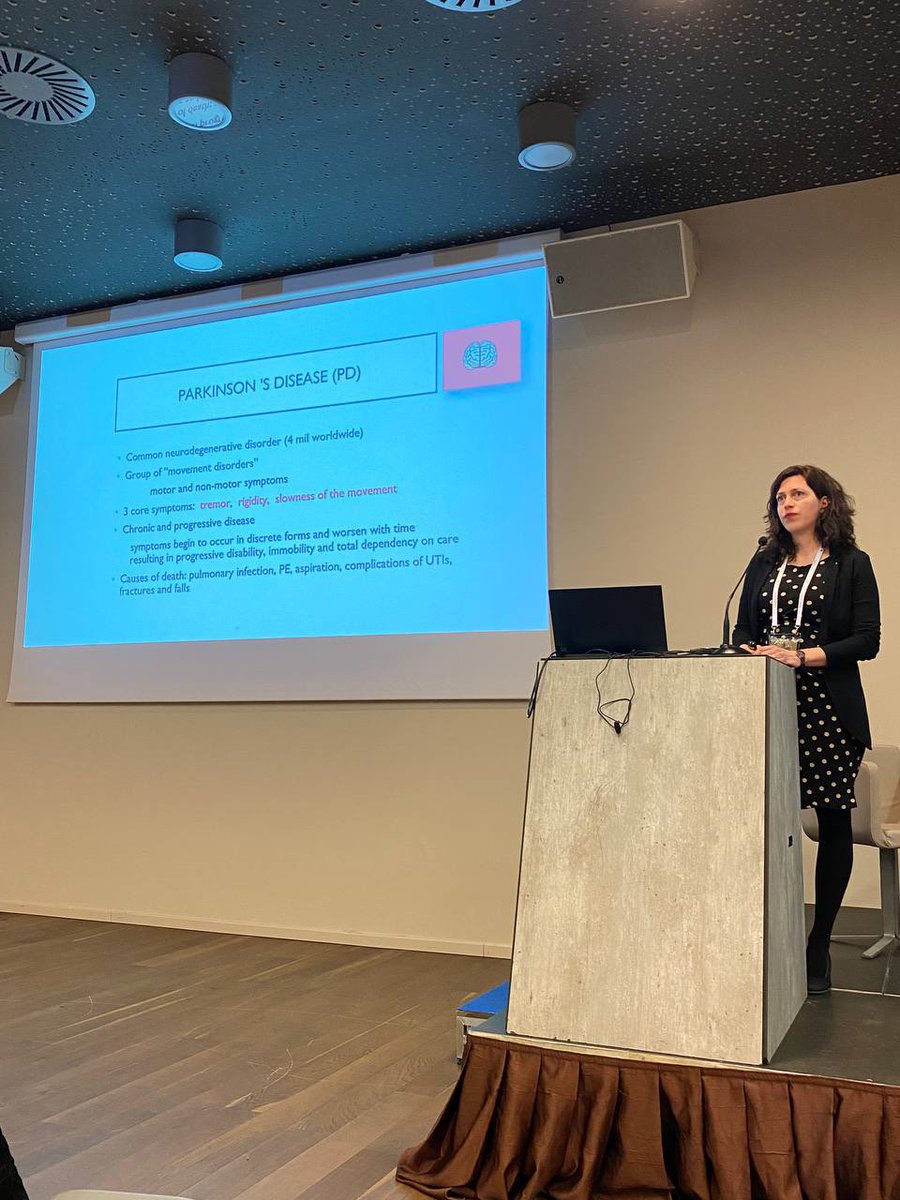 #EPSAAC23 | Ivana Taškova from <a href="/ESCPNews/">ESCP</a> is giving a presentation on clinical management of the problems related to the administration of antiparkinson agents and pharmaceutical care topics related to this population of our patients 🧠