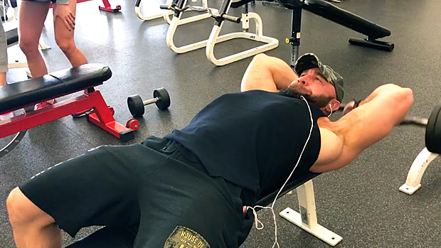 karen_robers's tweet image. Tip: Tricep 30's. #fitnessblog #veganbodybuilding #outdoorfitness bit.ly/2KAJt64