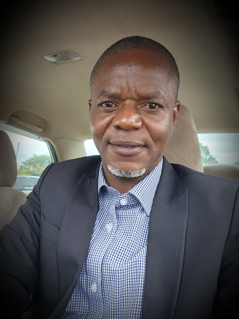 You're the grand ARTIST of yr life. Like a PAINTER,yu cnt PAINT a future fixating on a cruel past.Use the BRUSH in yr hand,PAINT the future &amp; erase the past.PAINT new visuals so you're nt confined by old images. You're the PROPHET of yr life ,PROPHET speak yr future nt yr past.