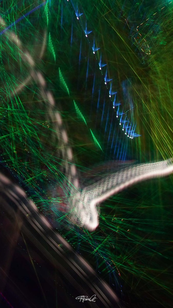 BorelliFilip's tweet photo. “Vibrant symphony”

Finding the right movement to express the synergy between light and sound.
This new piece was created as a reflection on the emotional journey that I experienced this by listening to Mozart’s Symphony No. 41 “Jupiter”.
#fbexplore #photography #abstractart https://t.co/eScWhpyzkk