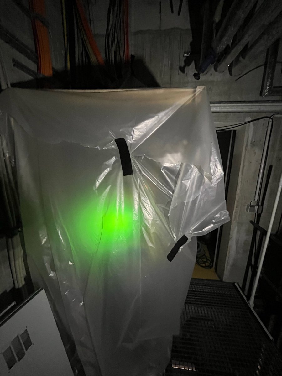 Selfnet_eV's tweet image. Unfortunately some of our switches in the Heilmannstraße 4 dormitory have been impacted by  a broken water pipe.
We are working on restoring all connections and will keep you updated through our status page: 
selfnet-status.de/incidents/83

^ab