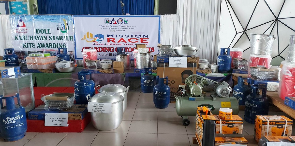 nagacitygov's tweet image. KABUHAYAN PARA SA NAGUEÑO 🧺 | 49 Nagueños received Livelihood Starter Kits via MISSION R.A.C.E, a project of DOLE in partnership City Govt of Naga through Metro Naga PESO. The awarding was held on Apr 18, 2023 at the People's Hall.

#DOLE #LivelihoodProject #NagaNa