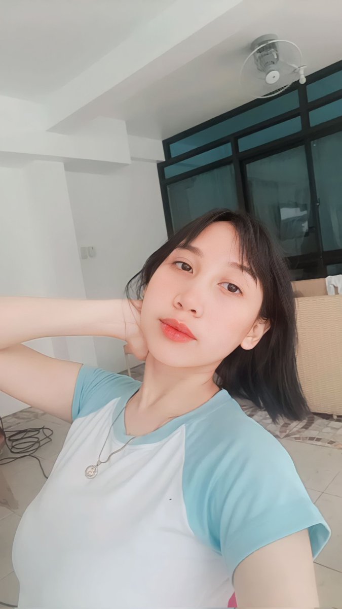 haliel_ellenaj's tweet image. Yung bumili ka ng swimsuit pero di mo rin nasuot kasi mali size 🥹