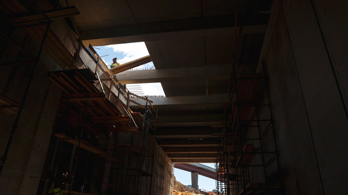 InfraMalta's tweet photo. 📸 The final predalles slabs and walls of the new #LuqaJunctionProject underpass being put in place. https://t.co/hdREeqAo0n