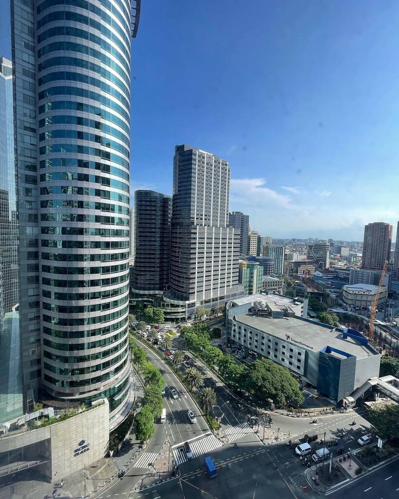 DigitalAnomaly's tweet image. I’ve missed this city. Excited to move back here! instagr.am/p/CrK26oFuhFz/