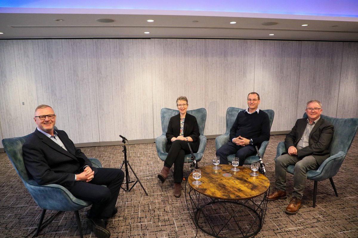 classprofession's tweet photo. We had a fantastic day shooting with @WMASDrAlisonW and Simon Brown from the JRCALC committee, as well as @steveirving16 from @AACE_org and @CarlSmithCoP from @ParamedicsUK. Lots of important questions were explained about the story of #JRCALC.

Keep an eye on our social feeds and YouTube for the video release coming soon. 😊