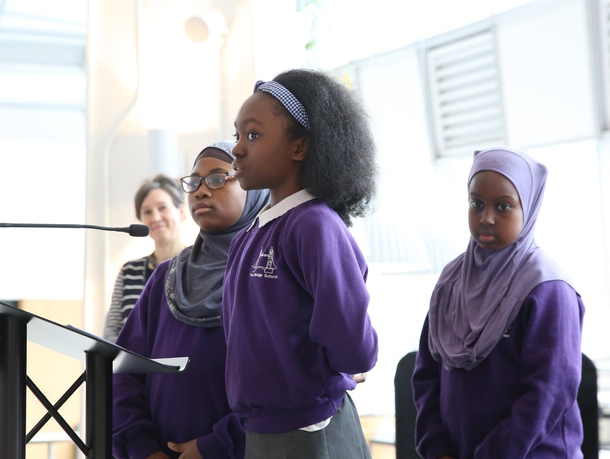 globalactplan's tweet photo. We celebrated the achievements of schools who have used the London Schools Pollution Helpdesk to reduce #AirPollution in and around their school with an event at City Hall🎉

@sabrodrigues61 even made an appearance to congratulate the students.

Well done to all the schools! 👏 https://t.co/LrHd2U6Ldo