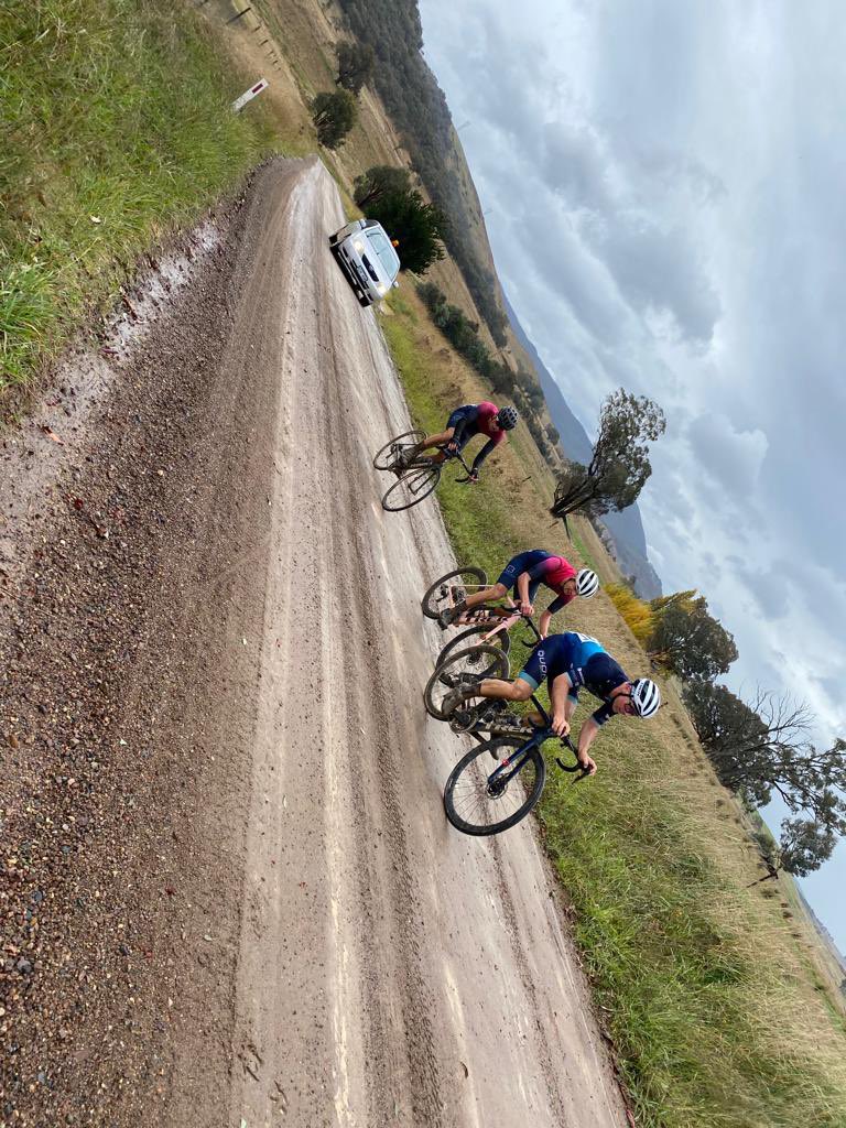 rjeff2303's tweet photo. A very tough and epic day on the tools @CanberraCycling @BathurstBikes @iamspecialized @Mathew_Hayman #haymanclassic #neverstopriding https://t.co/n5AynfJ0OP