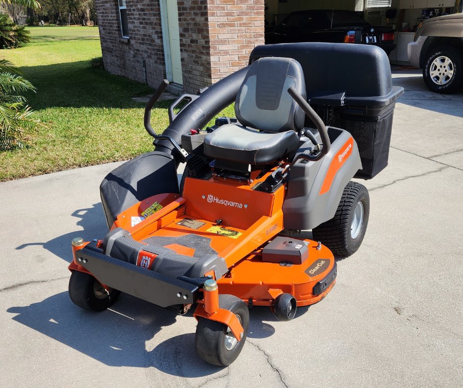 PowerEquipment's tweet photo. Say goodbye to messy clippings and hello to a pristine lawn.😎Our customer just gave their #lawnmower an upgrade with a new @HusqvarnaUSA Zero Turn Triple Bagger.

Not sure which attachments are compatible with your mower? Just reach out, we're here to help!

#lawncare https://t.co/4Qv985UM6B