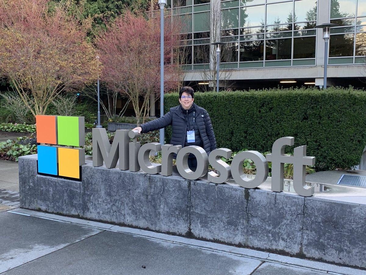 Ana María Bisbé York #PowerBIWomen tweet media