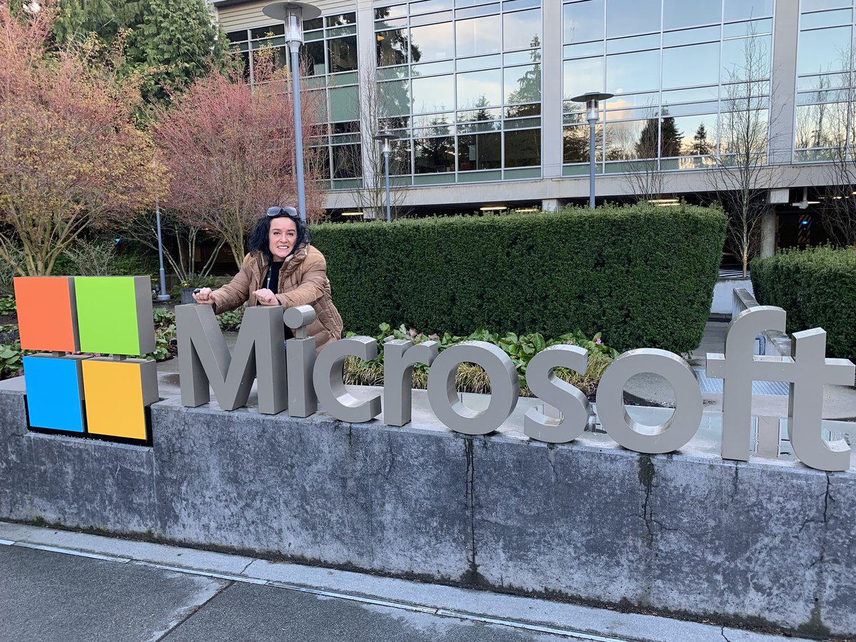 Ana María Bisbé York #PowerBIWomen tweet media