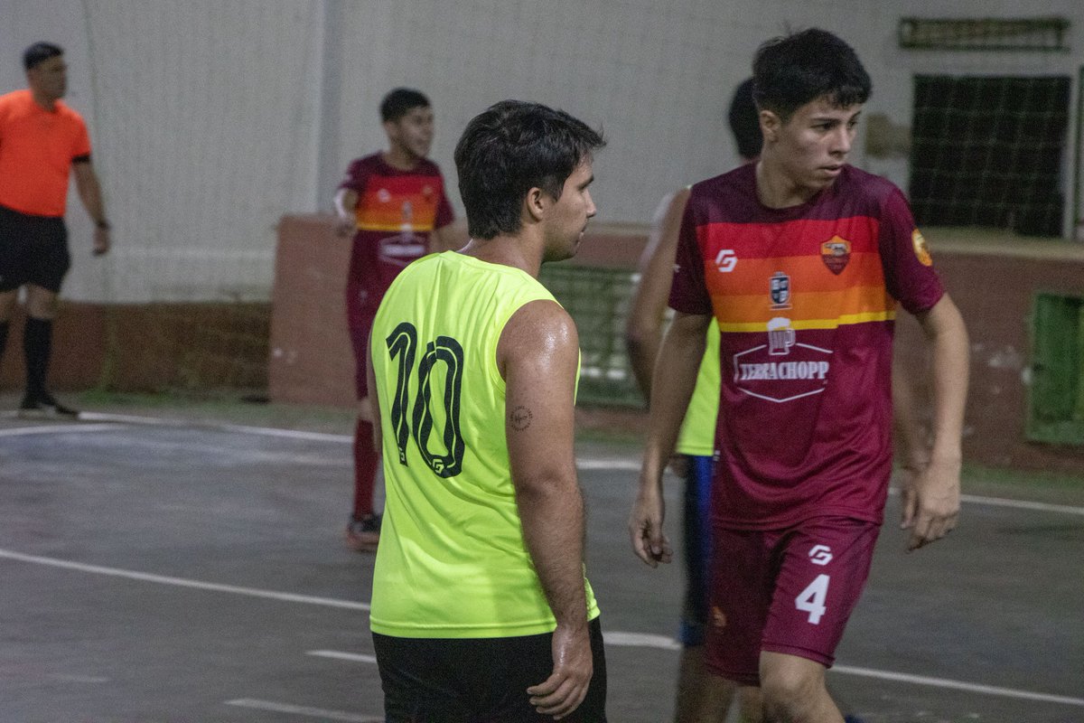 Roma09exacvd's tweet photo. 📸 de la 1era fecha y victoria sobre #Leipzig019 #VamooRoma09 #EnBuscaDeLaGloria🏆 https://t.co/8hpSOl75tm