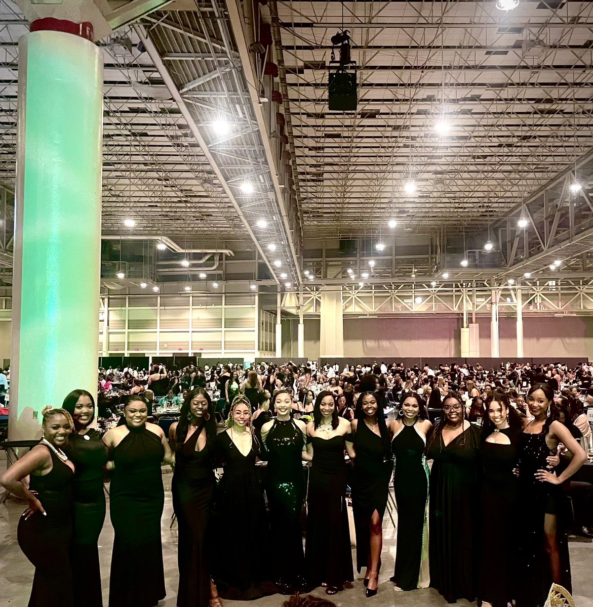 Kappa Lambda attended the 91st Sensational South Central Regional Conference in New Orleans, LA ⚜️💞 We had a great time this weekend!

KongratuLations to KL for winning 1st place for Jacqueline O. Dansby Educational Leadership and Achievement Award! 💞
#aka1908 #KeepingUpWithKL