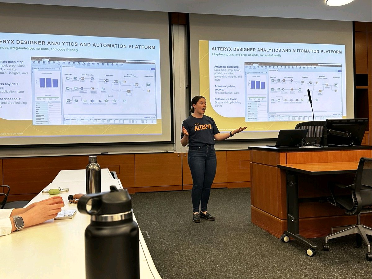 JayGarciaUSMC's tweet image. #ICYMI: Last week, @alteryx&apos;s Customer Success Manager, @KelleySinnock, CPA was invited to speak with @UW students about her love for #data analytics and how #AlteryxSparkED is empowering all learners to question, understand, and solve with data.