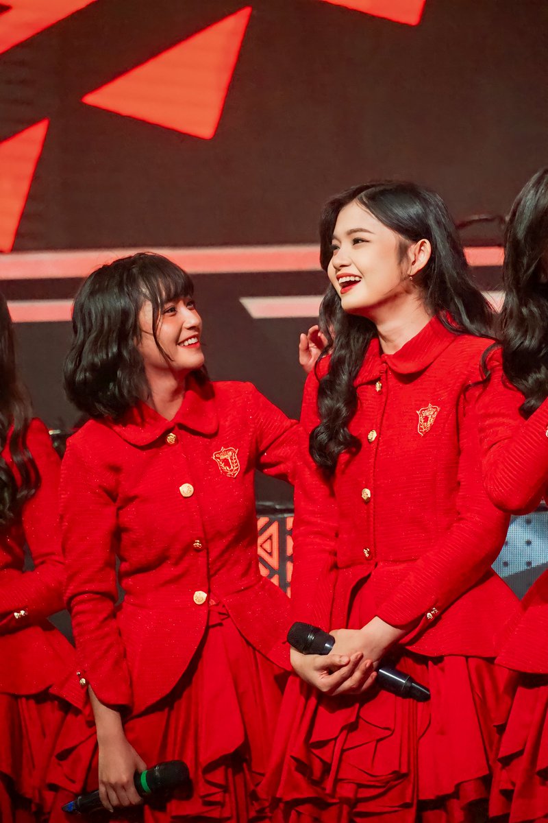 bangkobar073's tweet photo. Bonus pict 😁
@Freya_JKT48 x @N_ShaniJKT48 x @C_IndahJKT48 
.
.
#FFMLxJKT48 #FFML https://t.co/vsbU0DL67b