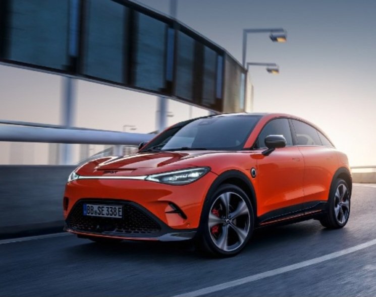 Berkan_Bayram's tweet image. Mercedes-Benz ve Geely’nin %50-%50 ortaklığı bulunan Smart, sportif görünüme sahip 'spor amaçlı coupe' 
Çin'de üretilip Avrupa’da satılacak.  
#SmartEV #ElektrikliOtomobilHaber @EHcars