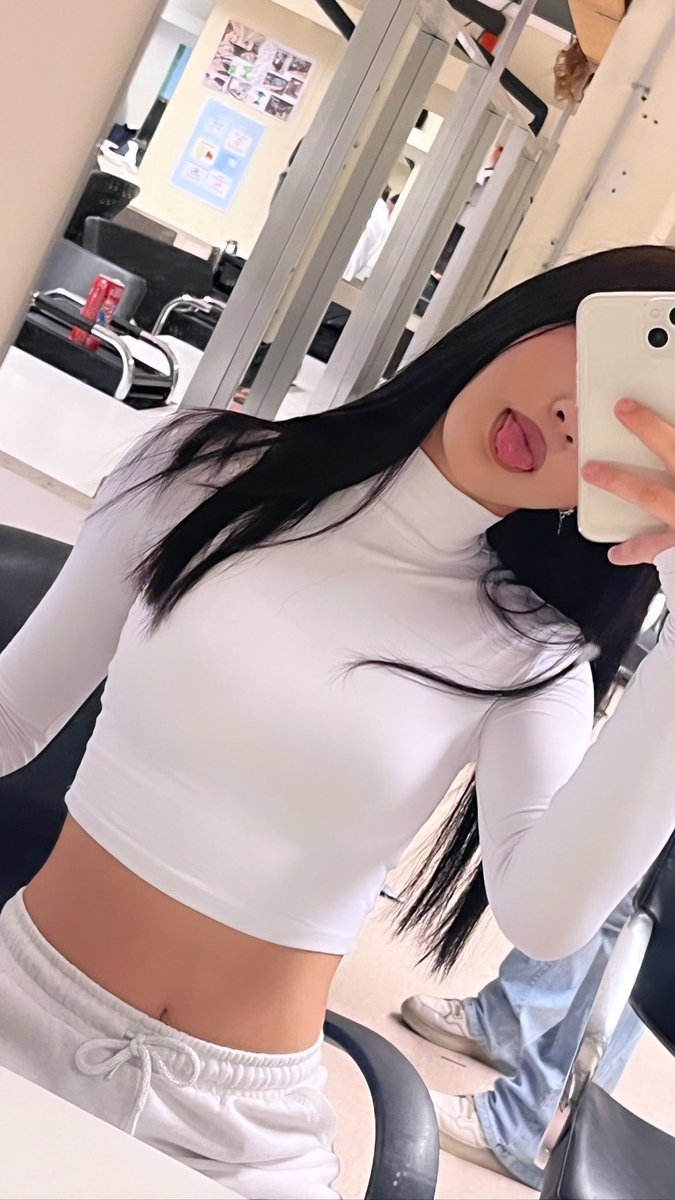 yasminacutie's tweet photo. Haiii I'm Yasmina and I'm new to #nsfwtwt 
(don't be rude pws) 
♡ 19
♡ she/her &amp; pan
♡ switch and kinda shy -.-
♡ dms open
REPOST
❤️ + 🔄 if u wanna be moots!
REPOST https://t.co/kainpouXl1