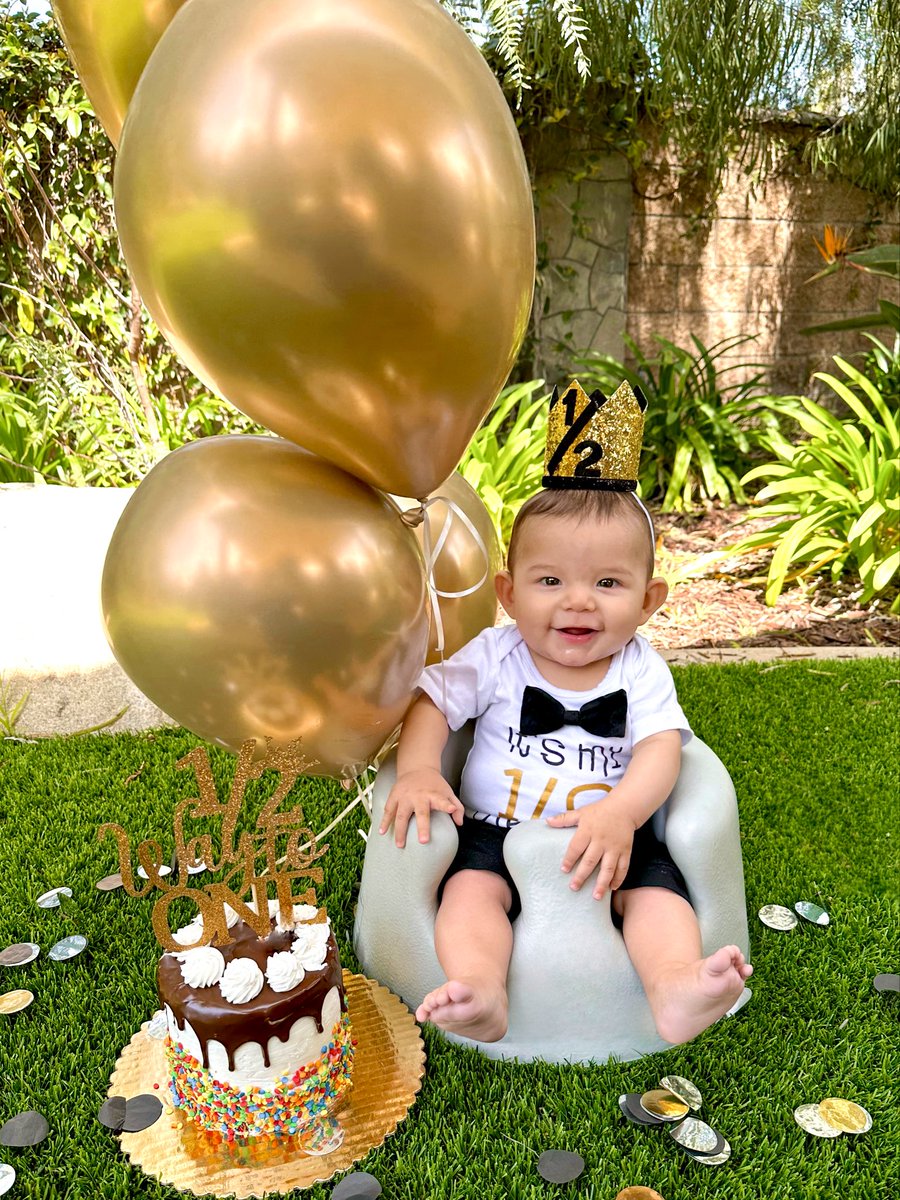 Mss_Mina's tweet photo. A week late but.. Happy 1/2 birthday to our sweet little Axel. I have no idea where the past 6 months have gone, but my mama heart is really feeling all the emotions today. He is the sweetest, happiest, most loving little baby. Words can’t even describe how much we love him🎈🥹💙 https://t.co/S78vK0EE34