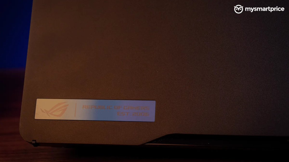 mysmartprice's tweet image. Asus #ROGZephyrusM16 (2023) review:

✅ Mini-LED panel
✅ Subtle design
✅ Brilliant performance
❌ Mediocre battery life

The ROG Zephyrus M16 seems to be a beast on paper but should you buy it? @RobinJ07 reviews: mysmartprice.com/gear/asus-rog-…