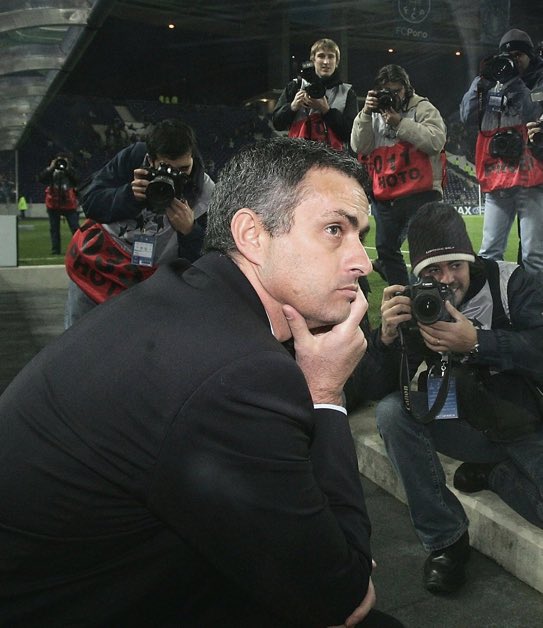 FrankKhalidUK's tweet photo. José Mourinho once went 9 years in a row without losing a single league game at home [2002-2011]. He managed Porto, Chelsea, Inter and Real Madrid in that time. 107 different teams failed to beat him across 150 different matches. 
One of the craziest stats ever. 🫡 https://t.co/tXy8iC89ht