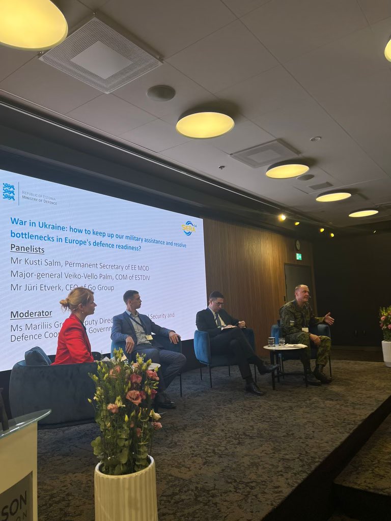 IHEDN's tweet photo. Lancement de la 2ème semaine de la #SERA34 organisée en Estonie, avec une allocution de @KustiSalm du @MoD_Estonia, suivie d'une table ronde sur les enjeux opérationnels et capacitaires dans le contexte de la guerre en Ukraine. #SERAEstonia 🇪🇪 https://t.co/rQbgsVkoW5