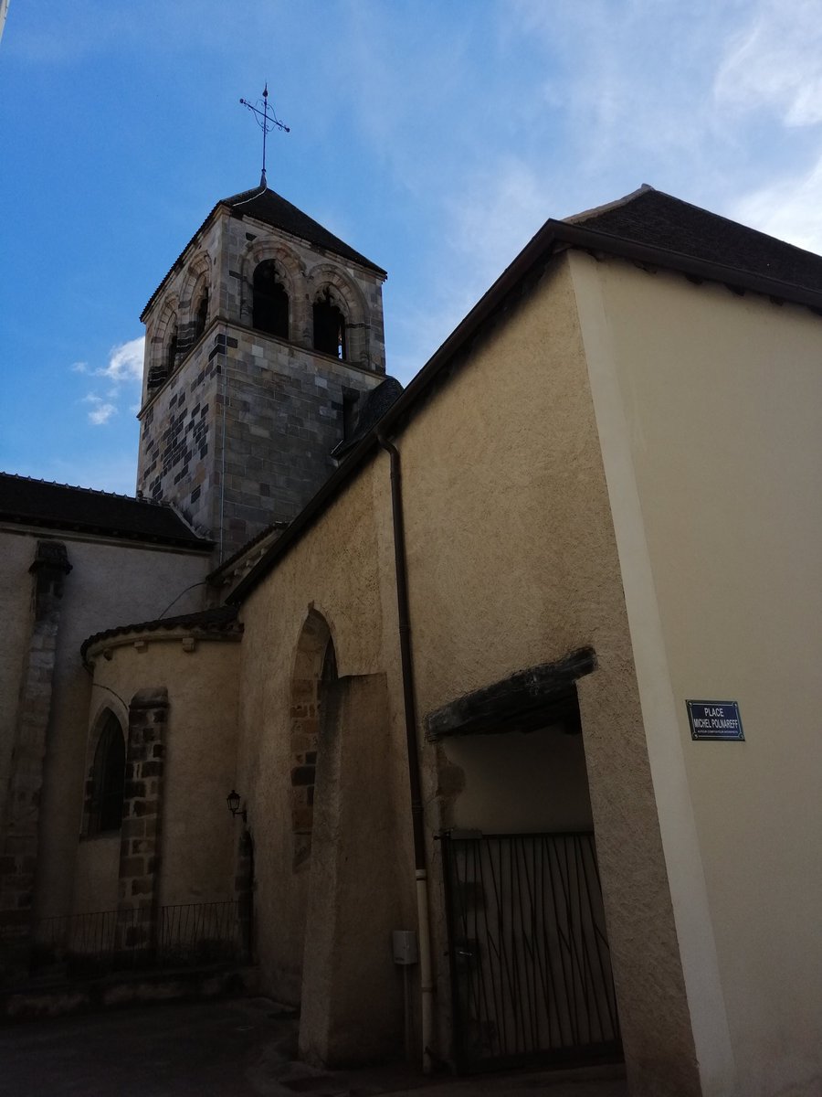 MELODIA08523147's tweet photo. 🔔🎶🎶 L'église Notre-Dame veille sur @MICHELPOLNAREFF
#PlaceMichelPolnareff
#Montluçon #MuPop https://t.co/UK3xBGpxpk