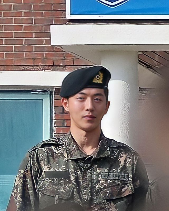 NamJooHyukLatam's tweet photo. 📷| Tenemos nueva foto de Nam JooHyuk en el servicio militar.

#NAMJOOHYUK #남주혁  #ナムジュヒョク #南柱赫 https://t.co/SMcOifsAhK