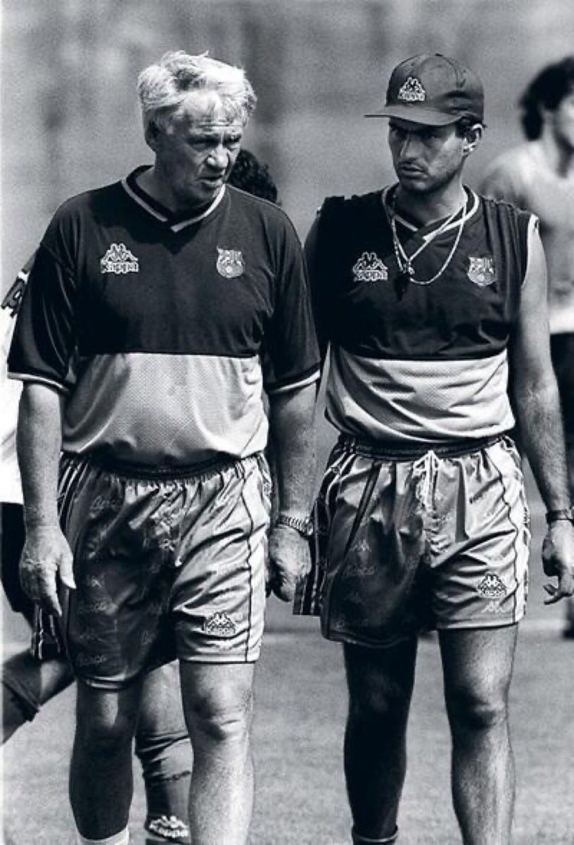 FrankKhalidUK's tweet photo. Once upon a time Sir Bobby Robson and José Mourinho at Barcelona. https://t.co/3IptuM9SwQ