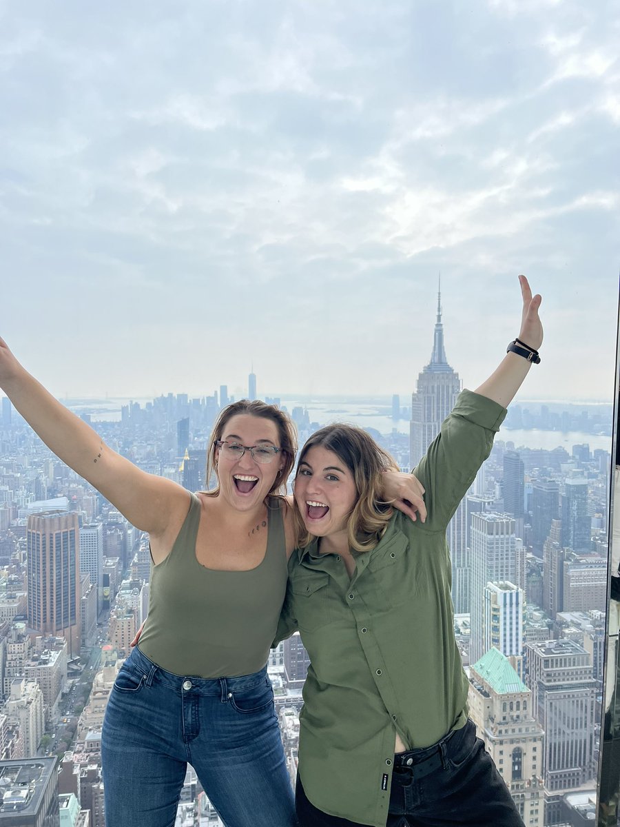 Navarro17Sofa's tweet photo. SOFIA VIAJERA ESTÁ VEZ CON LA MICAELA !!!!! Aaaa https://t.co/J6YL6cox54