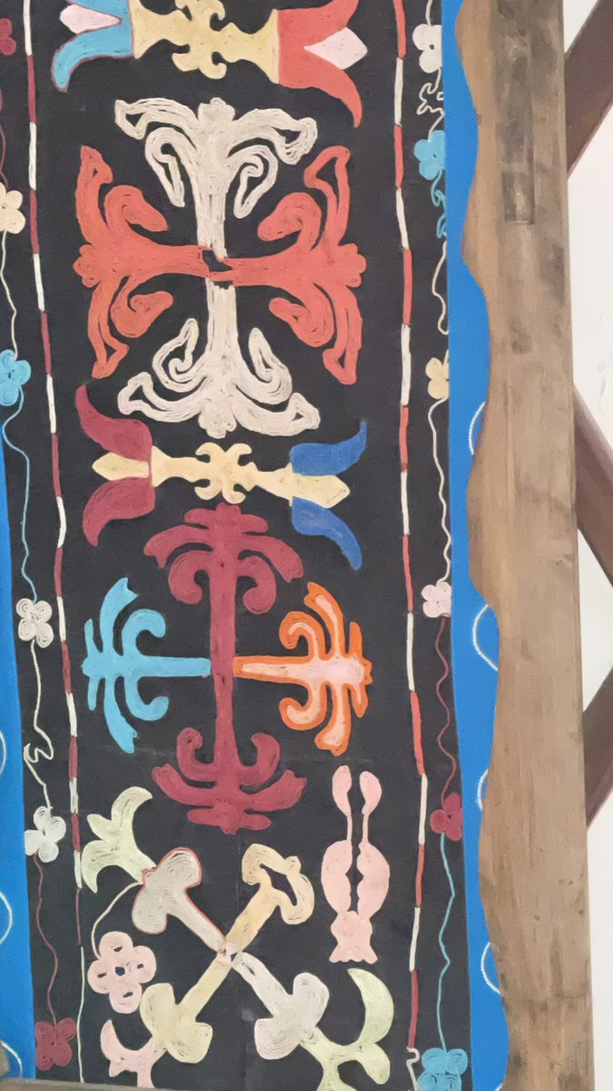 Вышивка ручной работы. Этно дизайн.