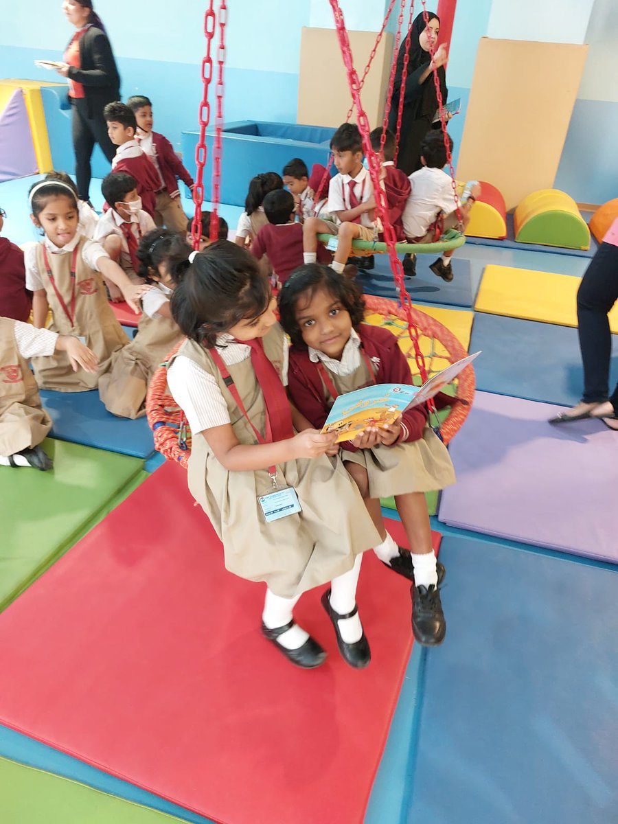 استمتع الطلاب بالقراءة خلال فعاليات مهرجان العربية <a href="/Fatima_Martin/">Fatima Martin</a> <a href="/gemsnms_alkhail/">GEMS NMS Alkhail</a> #maharajan_alarabiya
