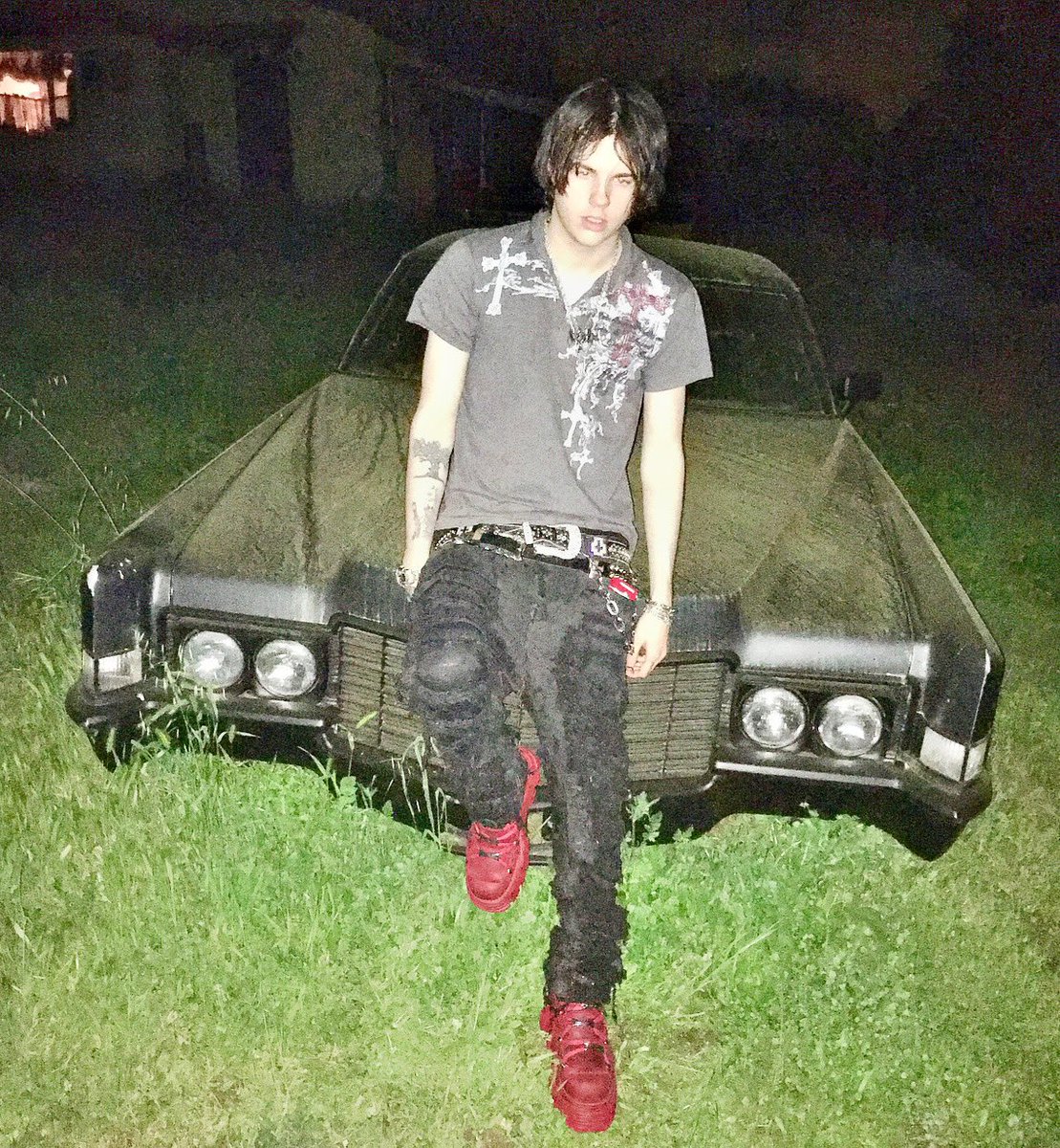 SEMATARY GRAVE MAN on Twitter: 