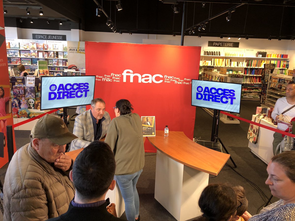 C’est dans la boîte ! <a href="/TelePaese/">TéléPaese</a> <a href="/NicolasGehin/">Gehin nicolas</a> <a href="/FnacAjaccio/">Fnac Ajaccio</a>