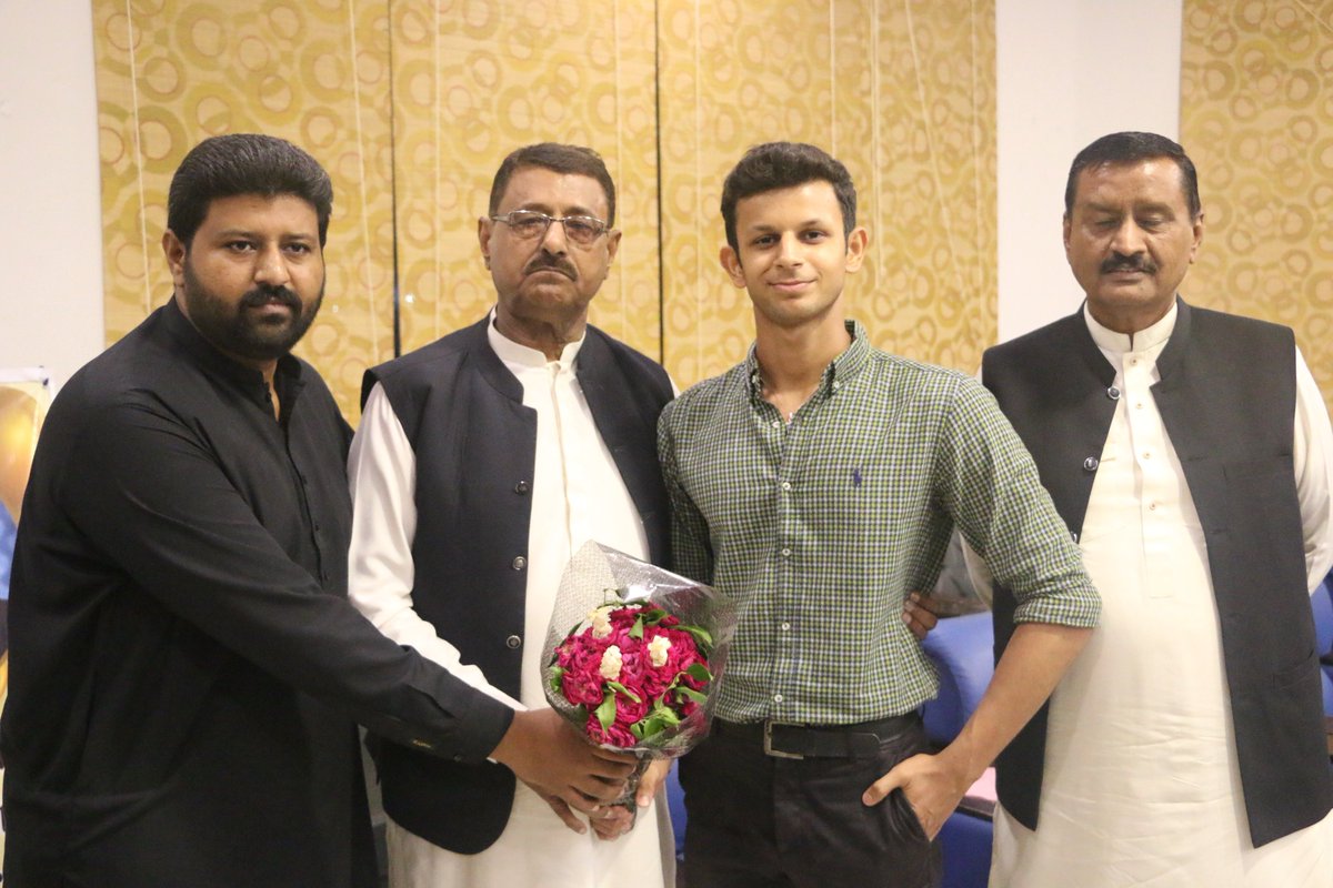 SAFWC0's tweet photo. 15-4-2023
Birthday Celebration of Mr. Suleman G Abro Sahab, Organized by prof: Dr Ismail Kumbhar,
We are proud to have leader like Mr. Suleman G Abro,SAFWCO and Civil society of sindh, Celebrated the Birthday of Mr. Suleman G Abro 'Founder &amp; president SAFWCO, At Hyderabad Club. https://t.co/lcHqBBSP5r