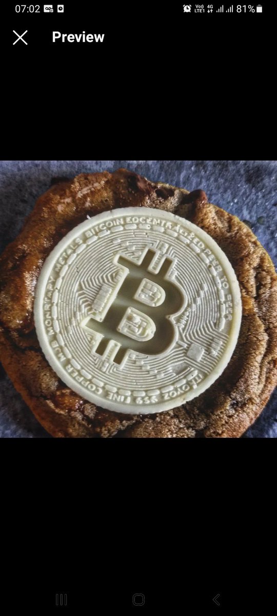 That's the way the cookie crumbles. 
#thereisnosecondbest #Bitcoin #bitcoincookies #hodl #cookies #cookiesofinstagram #cryptocurrency #crypto #etsyforyou #etsyshop #ukbusinesswoman